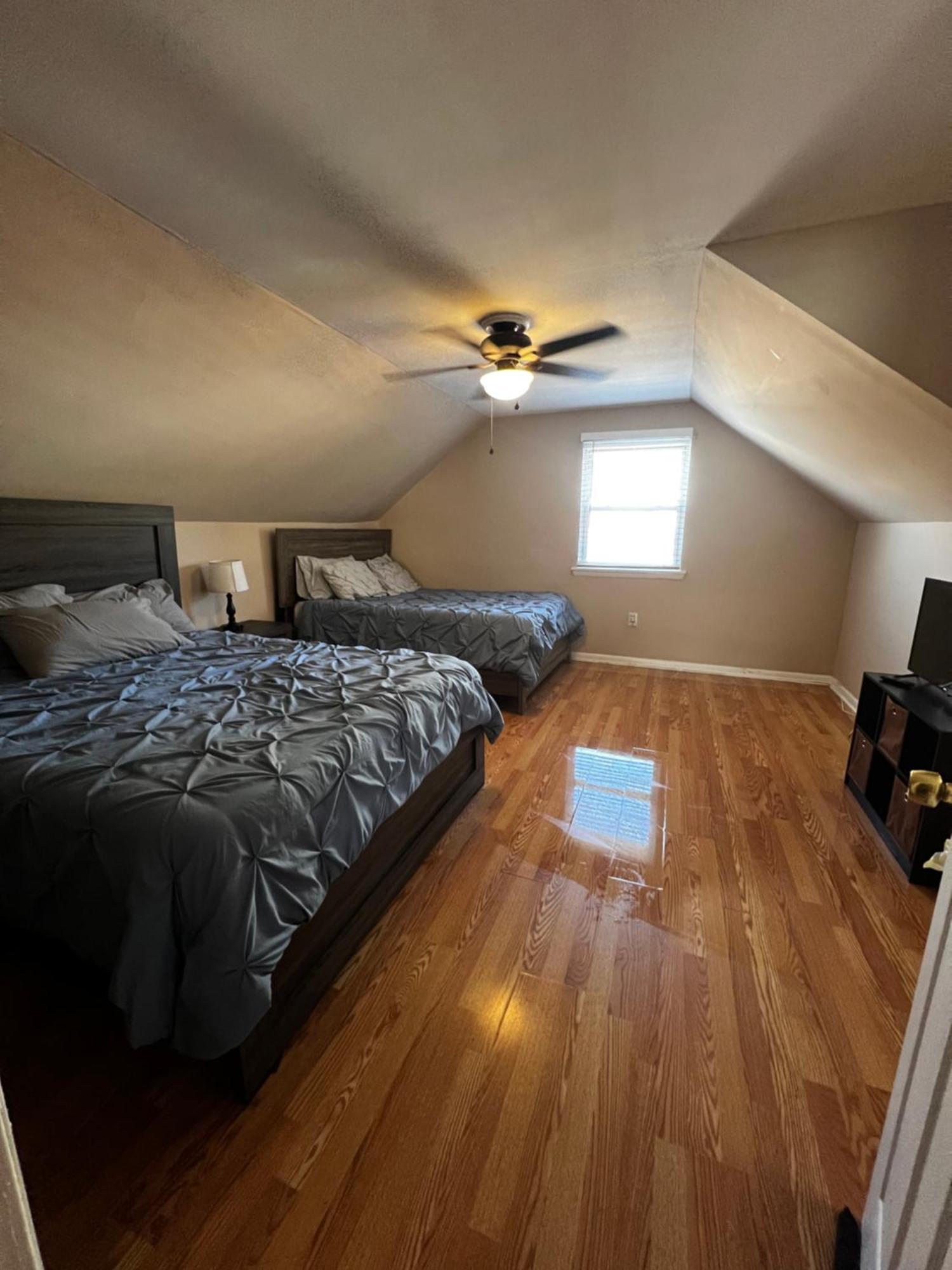 Spacious 3 Bedroom Ewing Home -Quiet 特伦顿 外观 照片